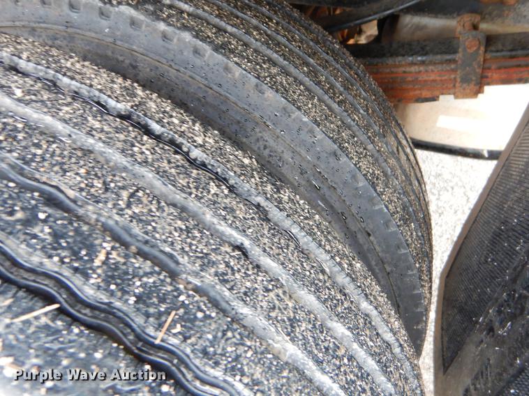 image for item FH9309 2012 Ford F550 Super Duty SuperCab flatbed truck