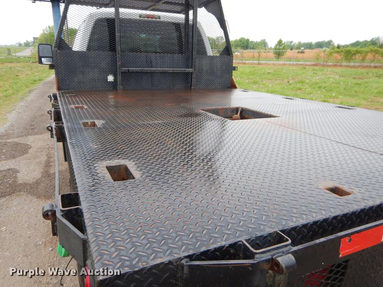 image for item FH9309 2012 Ford F550 Super Duty SuperCab flatbed truck