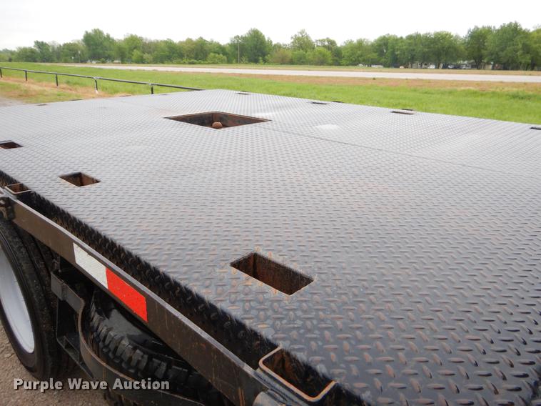 image for item FH9309 2012 Ford F550 Super Duty SuperCab flatbed truck