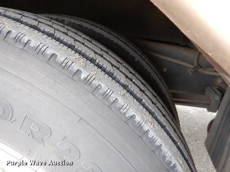 image for item FH9316 2004 Workhorse W22 Intruder 373 RV