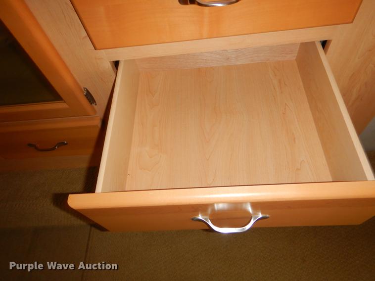 image for item FH9316 2004 Workhorse W22 Intruder 373 RV