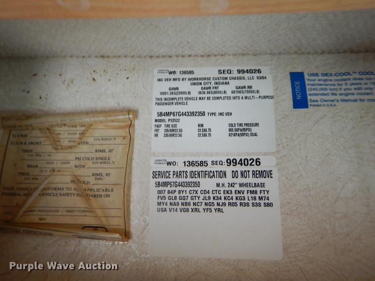 image for item FH9316 2004 Workhorse W22 Intruder 373 RV