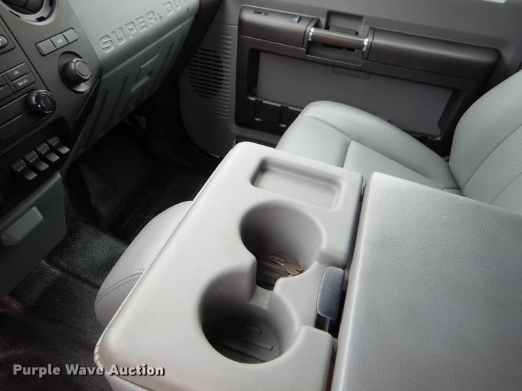 image for item FH9321 2012 Ford F450 Super Duty Crew Cab flatbed truck