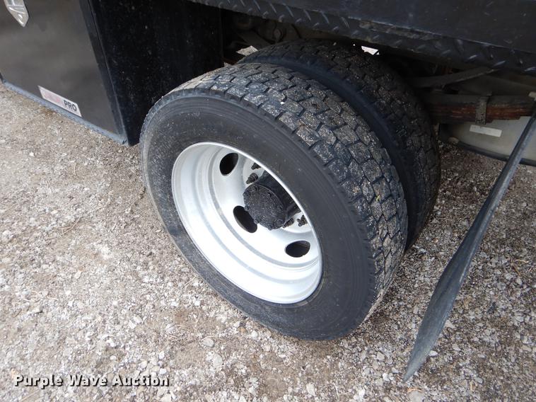 image for item FH9321 2012 Ford F450 Super Duty Crew Cab flatbed truck