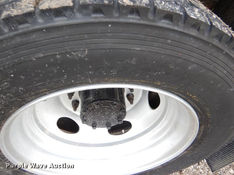 image for item FH9321 2012 Ford F450 Super Duty Crew Cab flatbed truck