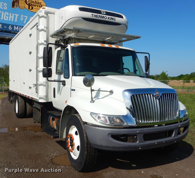image for item FH9388 2009 International DuraStar 4300 refrigerated truck