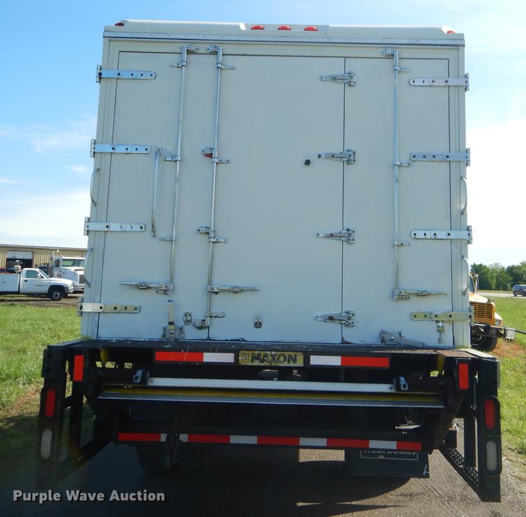 image for item FH9388 2009 International DuraStar 4300 refrigerated truck