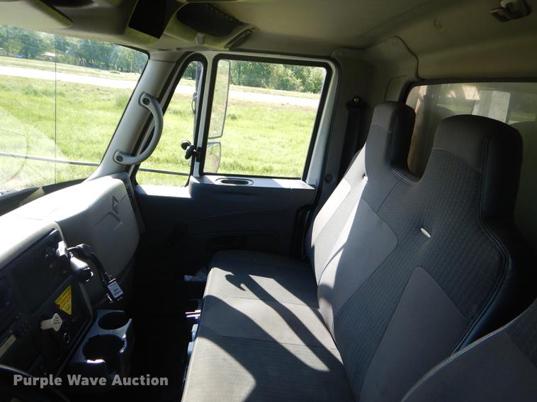 image for item FH9388 2009 International DuraStar 4300 refrigerated truck