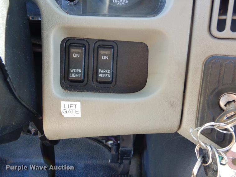 image for item FH9388 2009 International DuraStar 4300 refrigerated truck