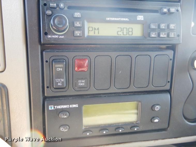 image for item FH9388 2009 International DuraStar 4300 refrigerated truck