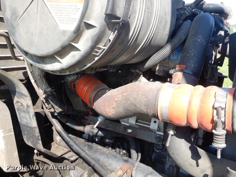 image for item FH9388 2009 International DuraStar 4300 refrigerated truck