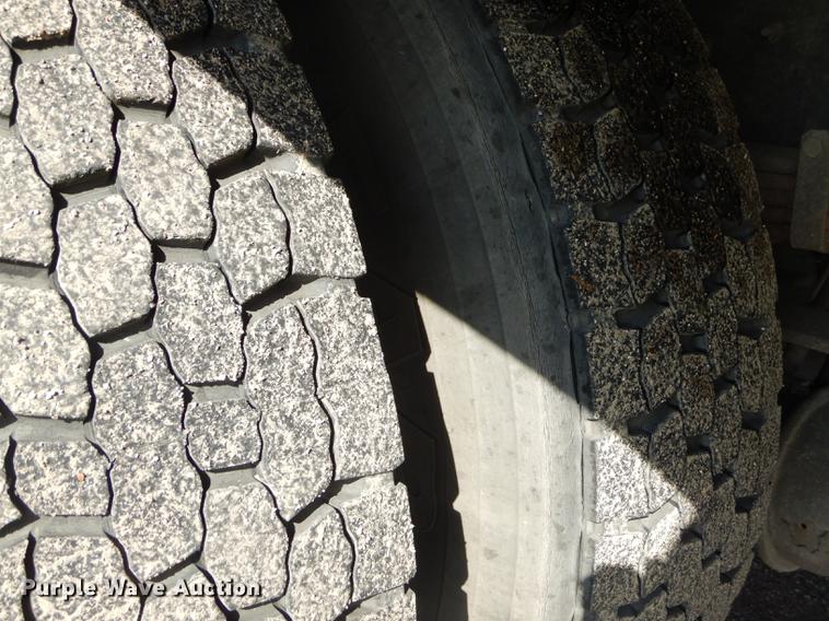 image for item FH9388 2009 International DuraStar 4300 refrigerated truck