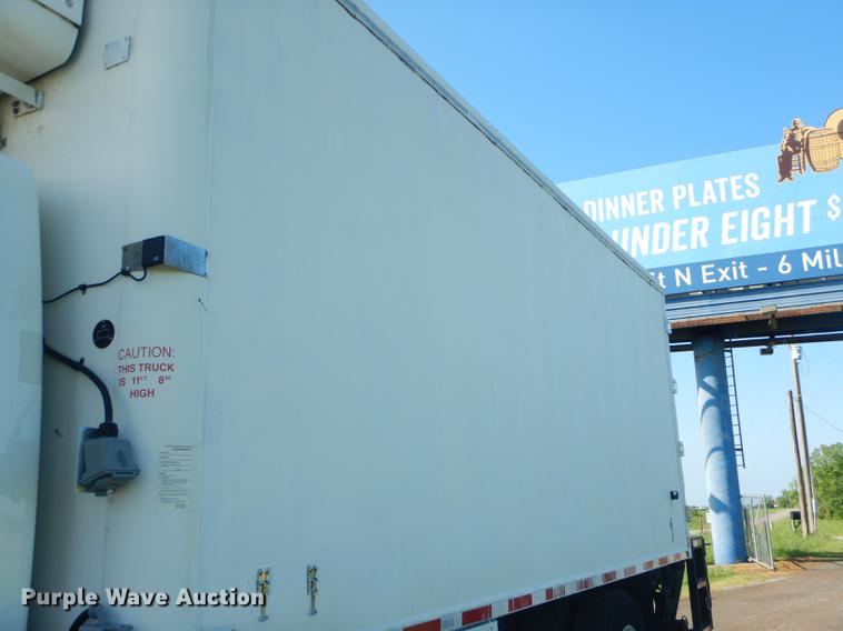 image for item FH9388 2009 International DuraStar 4300 refrigerated truck