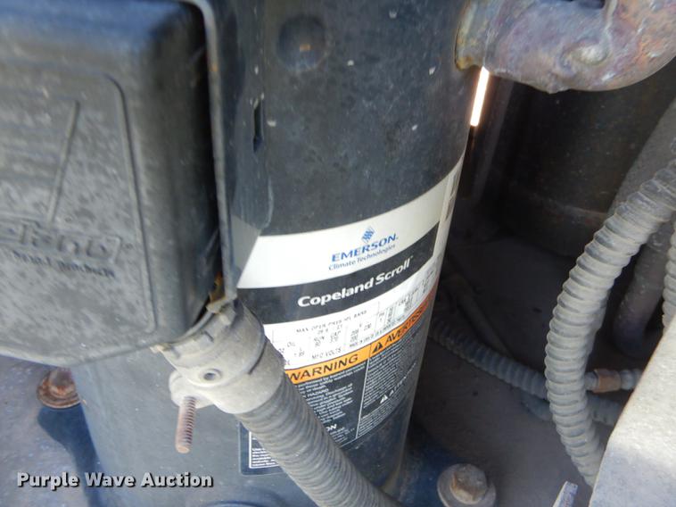 image for item FH9388 2009 International DuraStar 4300 refrigerated truck