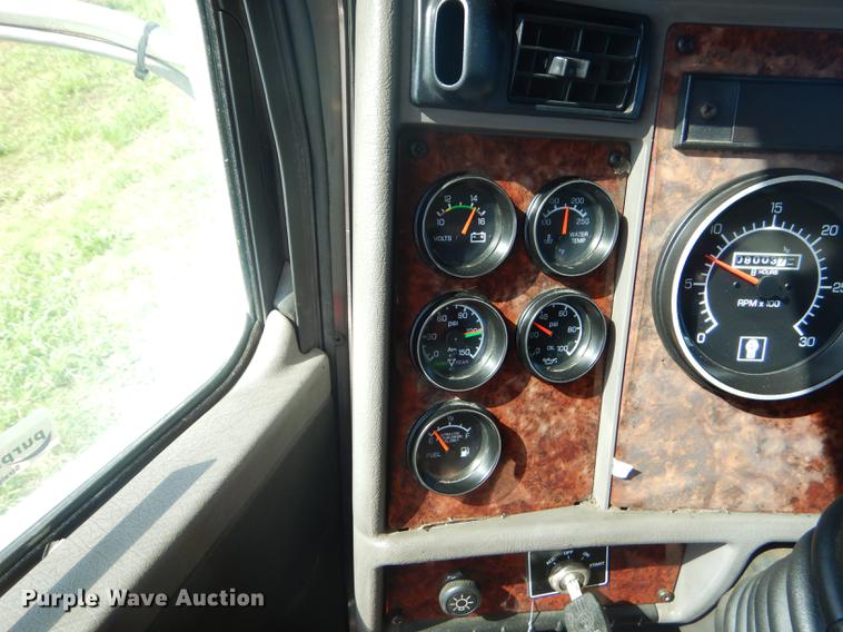 image for item FH9390 2009 Kenworth T370 delivery truck