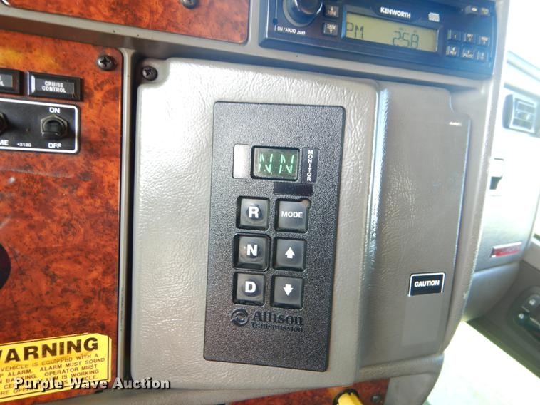 image for item FH9390 2009 Kenworth T370 delivery truck