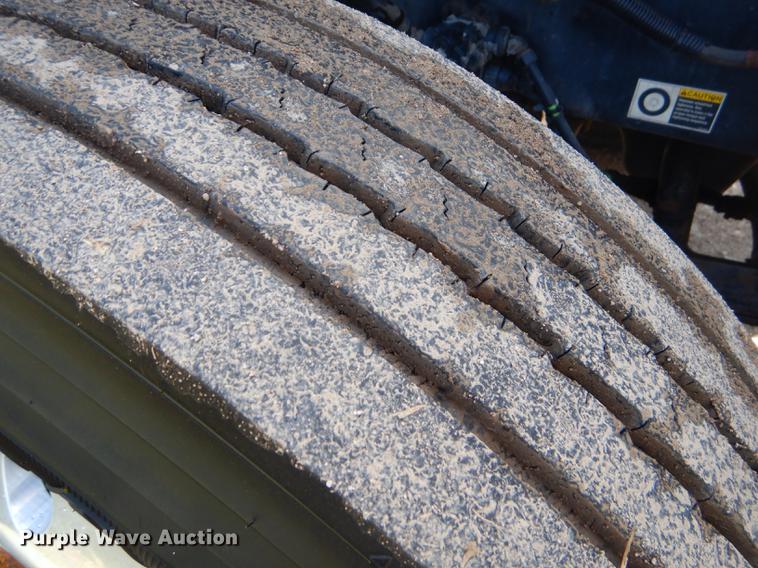 image for item FH9390 2009 Kenworth T370 delivery truck