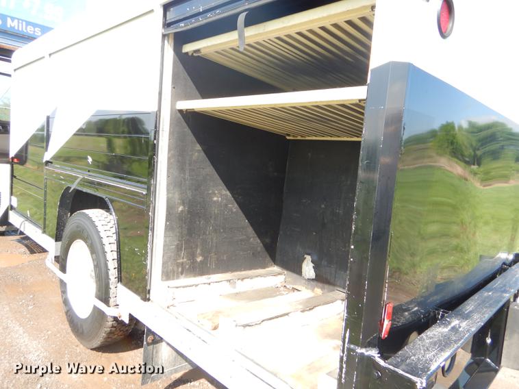 image for item FH9390 2009 Kenworth T370 delivery truck