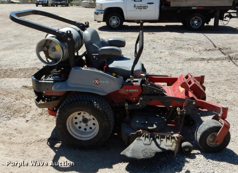 image for item FI9575 Ex Mark LZS740PKC60400 ZTR lawn mower