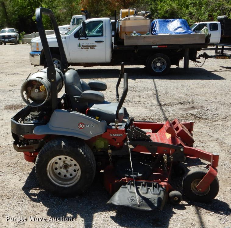 image for item FI9577 Ex Mark LZS740PKC60400 ZTR lawn mower