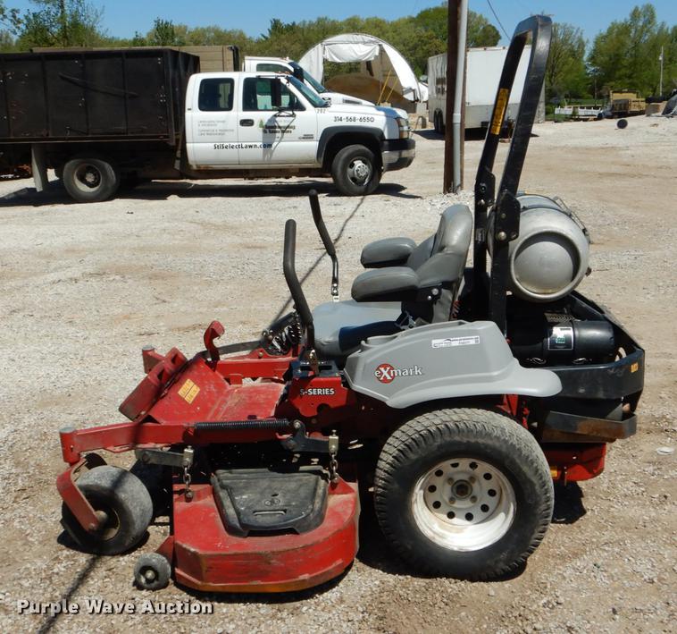 image for item FI9577 Ex Mark LZS740PKC60400 ZTR lawn mower