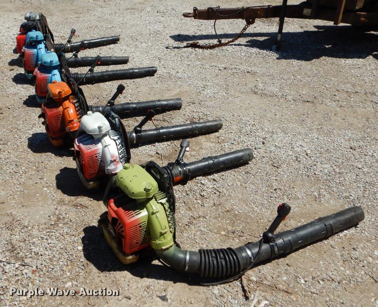 image for item FI9580 (7) Redmax EBZ7500 backpack leaf blowers