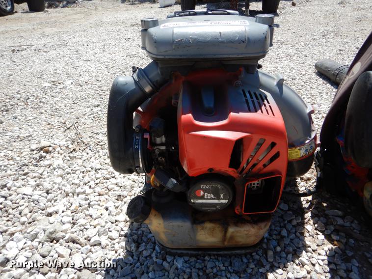 image for item FI9580 (7) Redmax EBZ7500 backpack leaf blowers