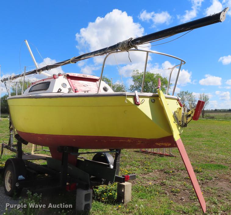 image for item FJ9017 1979 Bayliner Buccan sailboat
