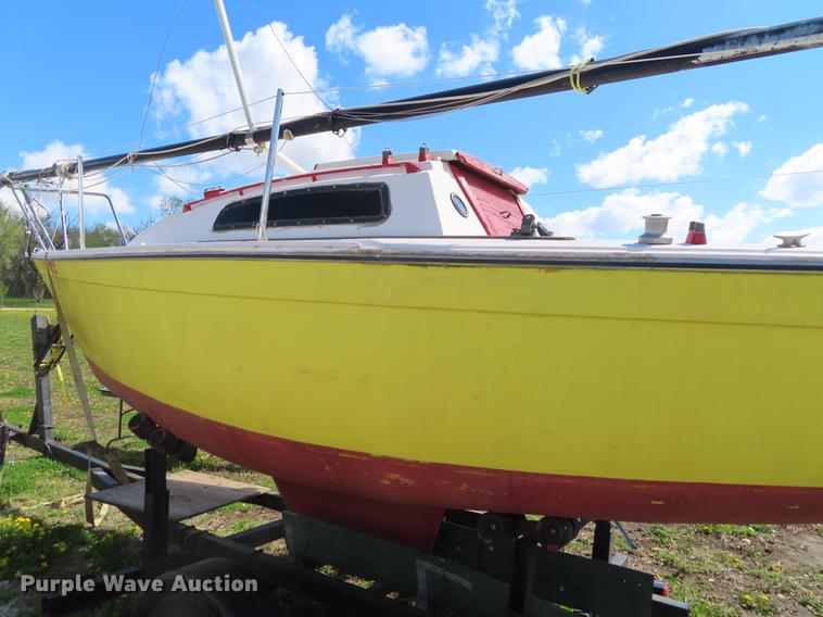 image for item FJ9017 1979 Bayliner Buccan sailboat