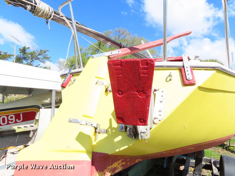 image for item FJ9017 1979 Bayliner Buccan sailboat