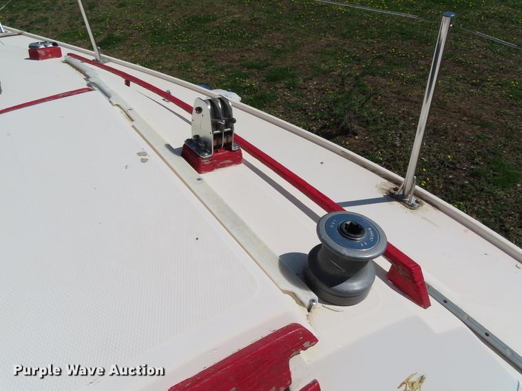 image for item FJ9017 1979 Bayliner Buccan sailboat
