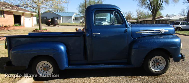 image for item FJ9670 1952 Ford F1 pickup truck