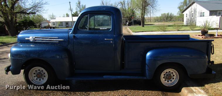 image for item FJ9670 1952 Ford F1 pickup truck