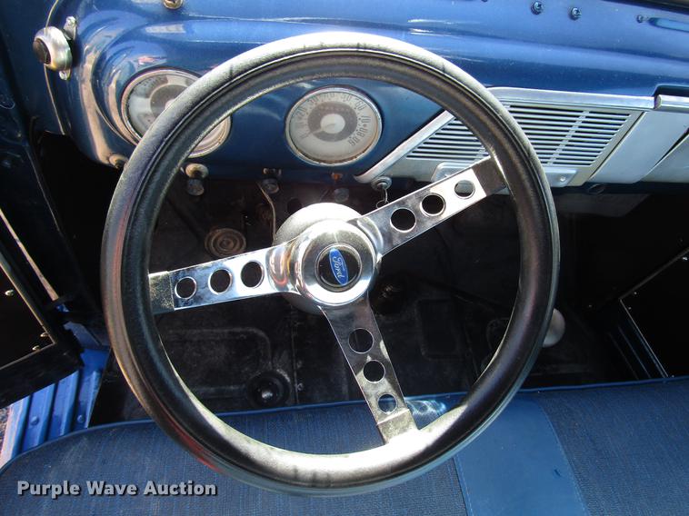 image for item FJ9670 1952 Ford F1 pickup truck