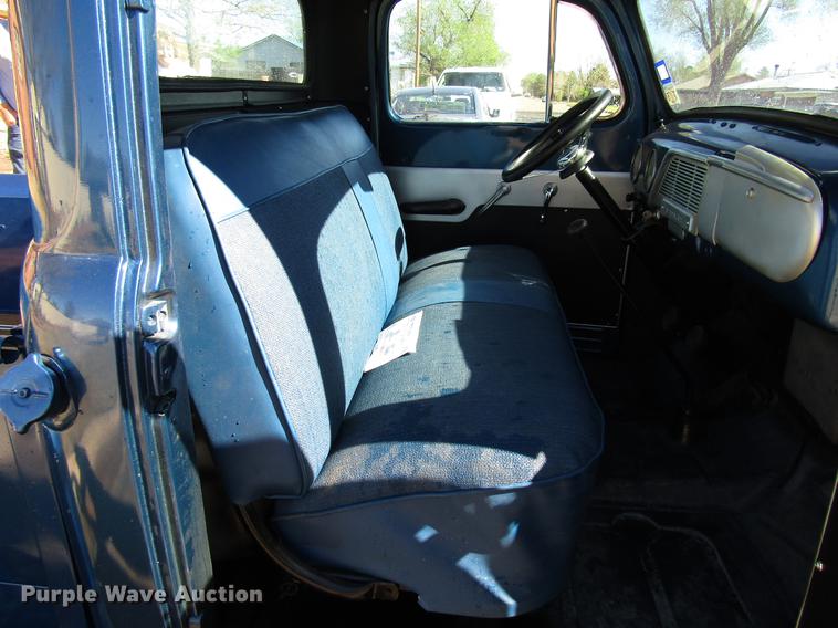 image for item FJ9670 1952 Ford F1 pickup truck