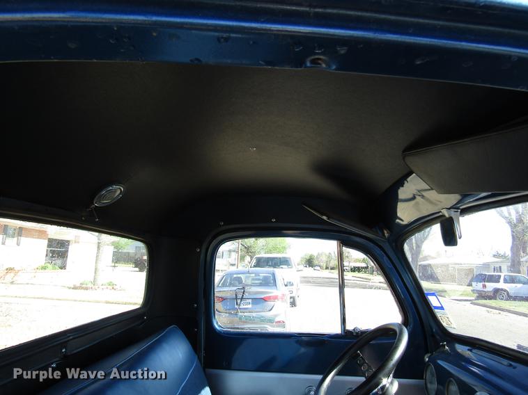 image for item FJ9670 1952 Ford F1 pickup truck