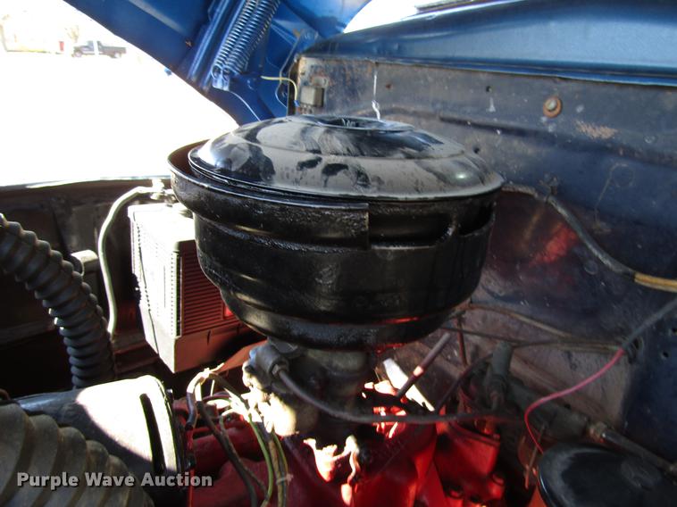 image for item FJ9670 1952 Ford F1 pickup truck