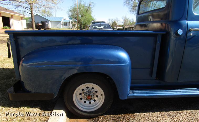 image for item FJ9670 1952 Ford F1 pickup truck