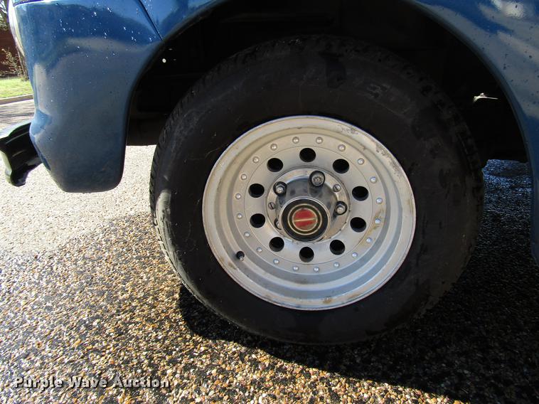 image for item FJ9670 1952 Ford F1 pickup truck