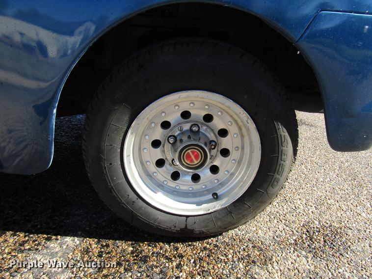 image for item FJ9670 1952 Ford F1 pickup truck