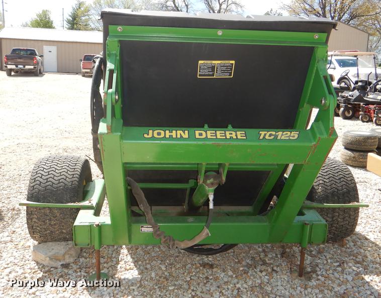 image for item FK9111 John Deere TC125 turf collector