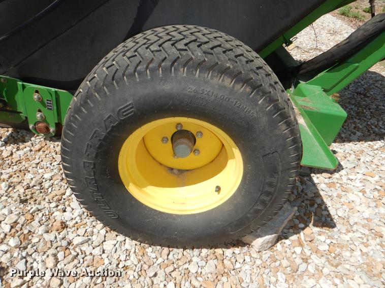 image for item FK9111 John Deere TC125 turf collector