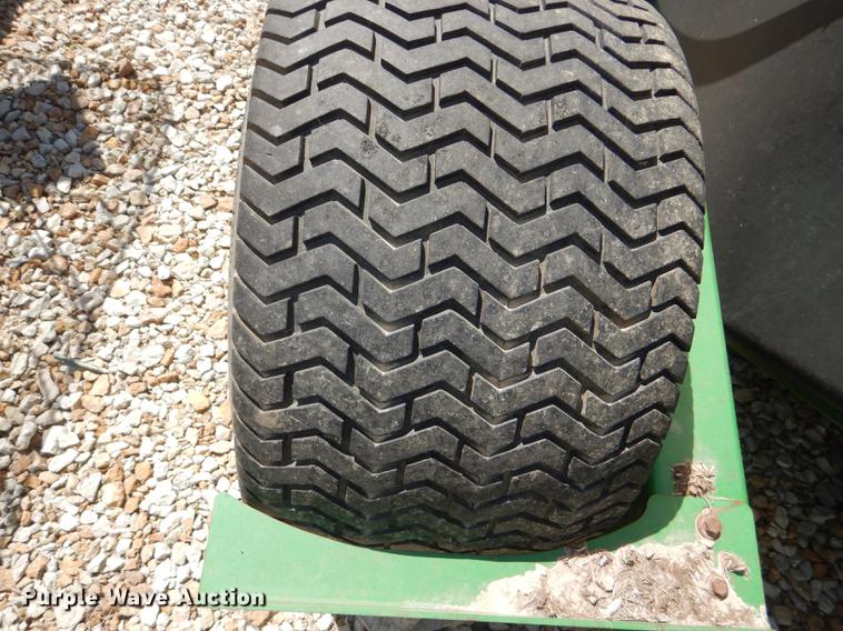 image for item FK9111 John Deere TC125 turf collector