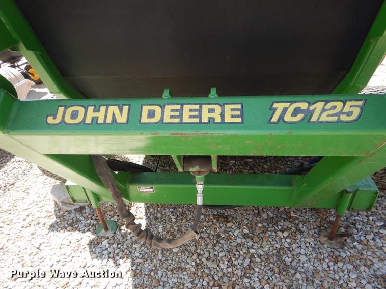 image for item FK9111 John Deere TC125 turf collector