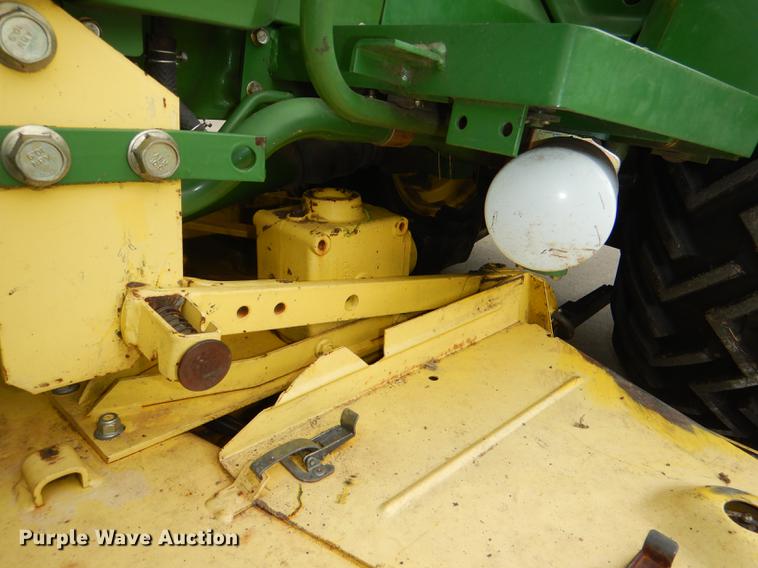 image for item FK9115 1992 John Deere 670 MFWD tractor
