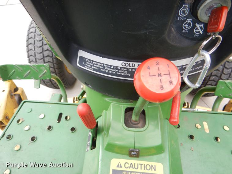 image for item FK9115 1992 John Deere 670 MFWD tractor