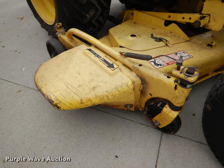 image for item FK9115 1992 John Deere 670 MFWD tractor