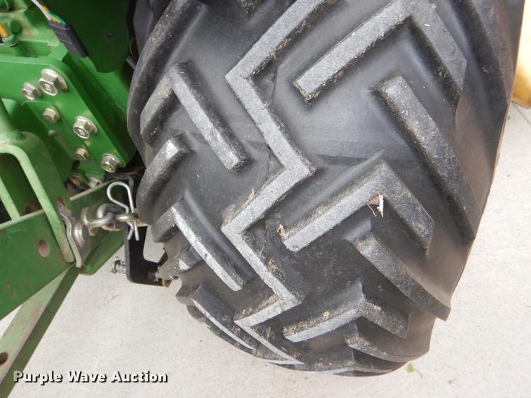 image for item FK9115 1992 John Deere 670 MFWD tractor