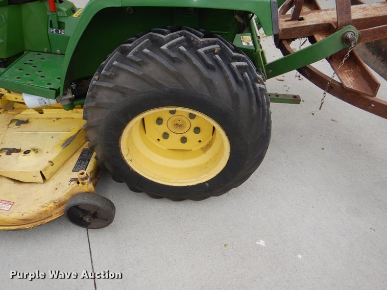 image for item FK9115 1992 John Deere 670 MFWD tractor