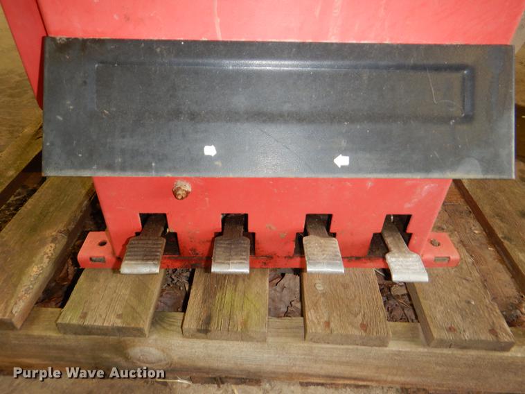 image for item FK9132 Tire machine and tire balancer